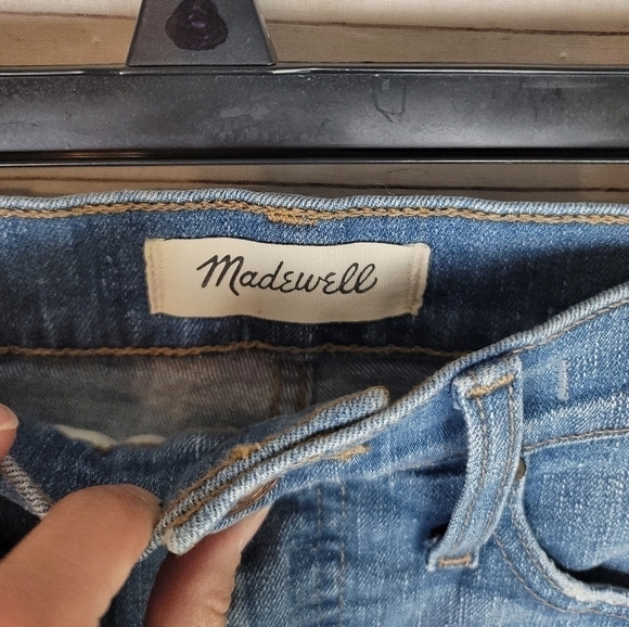 MADEWELL RETRO FLARE LIGHTWASH JEANS, SZ 26 - Picture 4 of 15